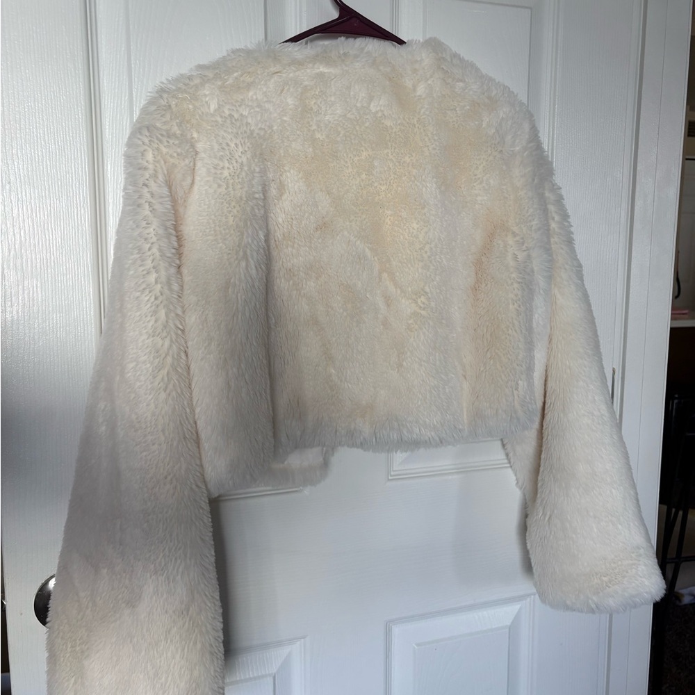 Elegant Women's Teddy Jacket - Picture 2 of 2